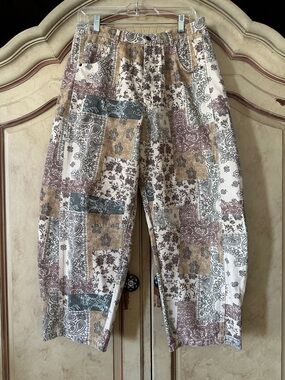 NWT Urban Daizy High-Rise Patchwork Floral Print Barrel Jeans size medium